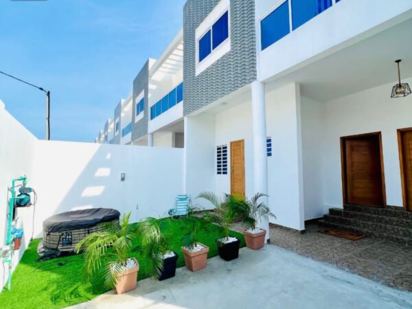 Koffa Free House